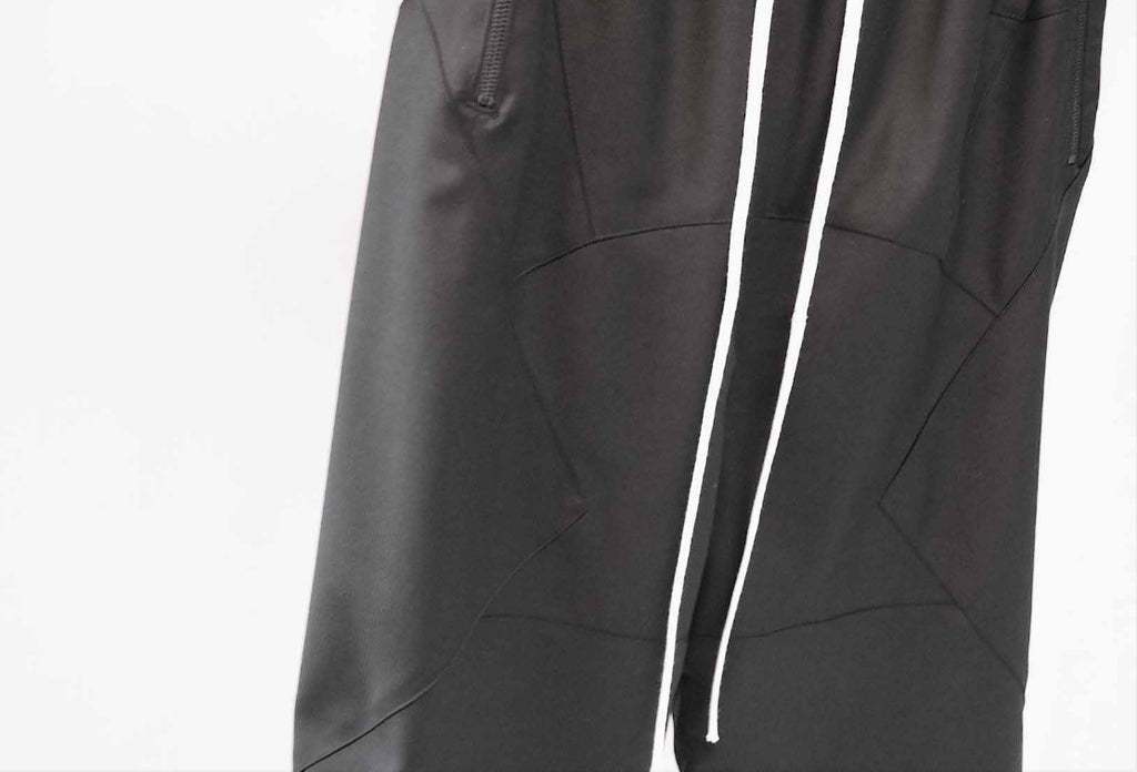 THE SUPER 120S SHORTS